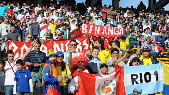 Torna il pubblico negli stadi, in Colombia subito scontri: a Bogotà invasione e zuffa tra tifosi