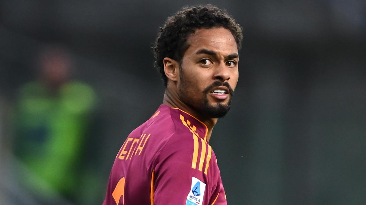 Roma, Rensch: "È stata una partita pazza. L'importante era vincere"