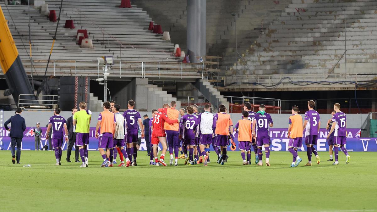 Fiorentina, pari con l'Atalanta e contestazione. Corriere Fiorentino: "Piccoli saluti e fischi"