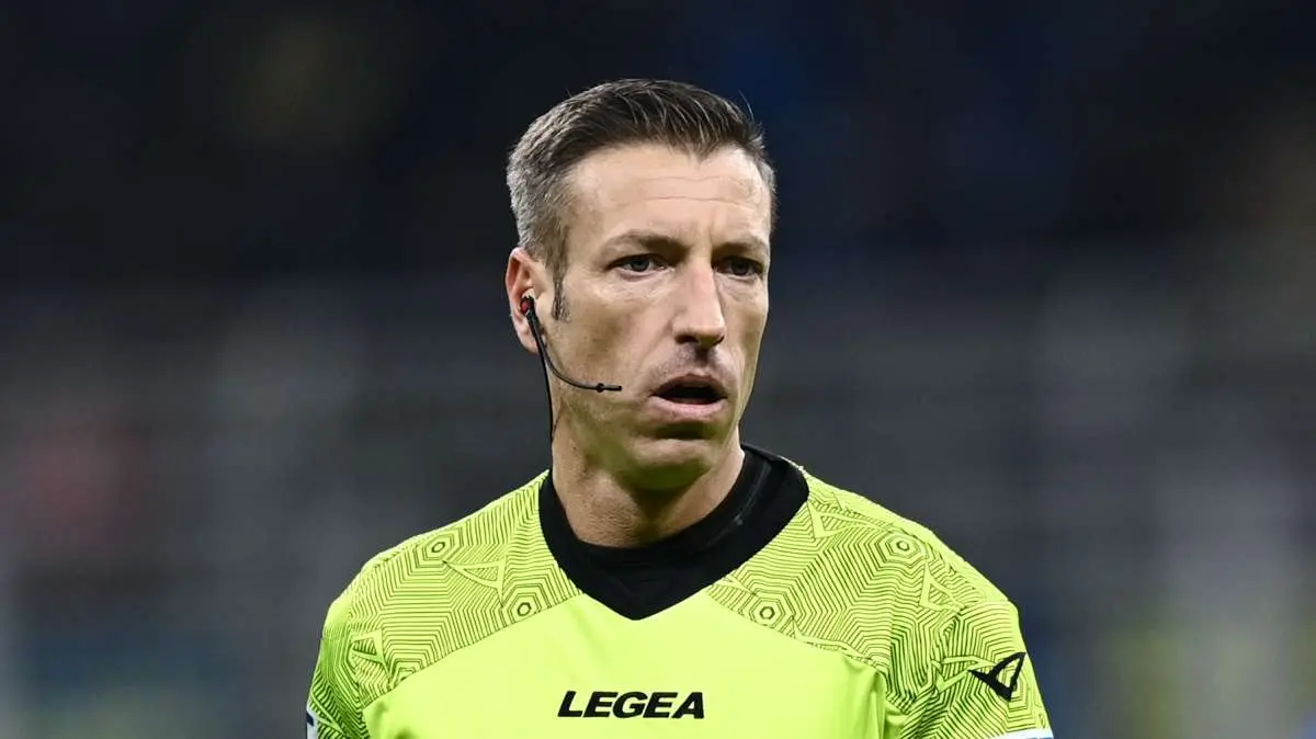 L'arbitro Massa: "Il VAR per noi è come una manna dal cielo. Ci corregge quando sbagliamo"