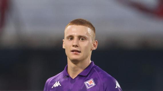 Fiorentina, il giovane Comuzzo ha rinnovato fino al 2028