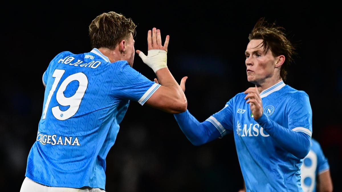 Hojlund e McTominay guidano, Cronache di Napoli: "E' sfida alla Juventus"