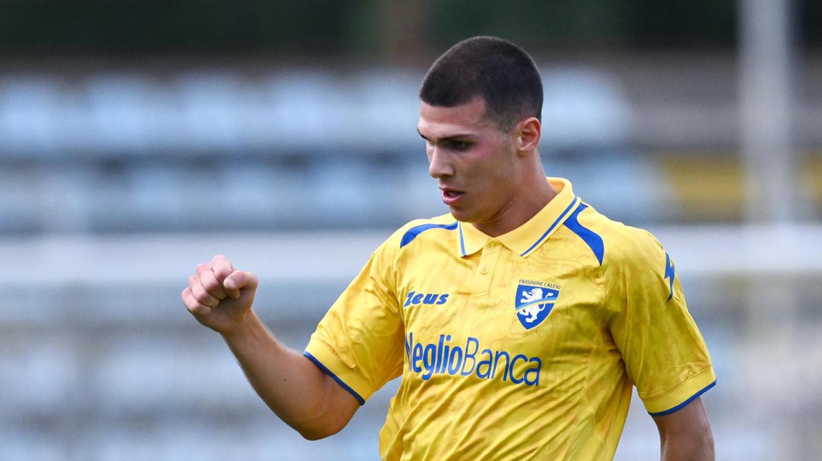Coppa Italia, il Frosinone ne fa tre alla Juve Stabia in un tempo: 3-0 al 45', scatenato Kvernadze