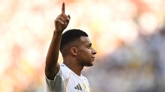 Foto "nostalgica" alla vigilia della semifinale con il PSG:  Mbappé infiamma i social