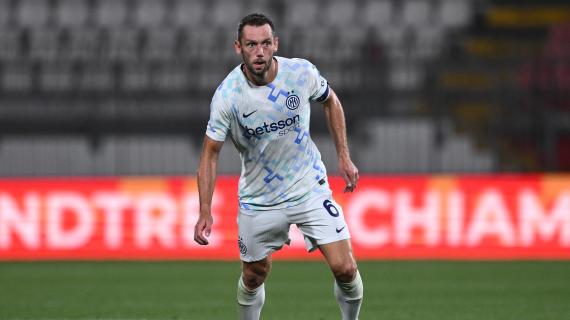 Inter, De Vrij: "Volevamo fare risultato, bravi a gestire la gara senza soffrire troppo"