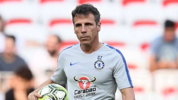 Chelsea, Sarri traballa: possibile promozione ad interim per Zola