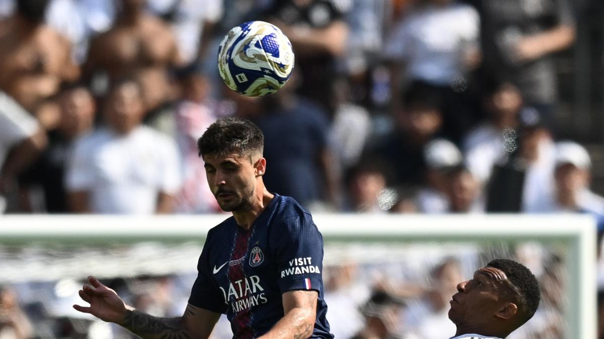 Beraldo insoddisfatto del suo spazio al PSG: Luis Enrique chiede pazienza, lui la cessione