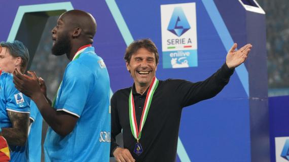 Conte in dribbling: "Altro scudetto per il Napoli? Voliamo basso, facciamo parlare gli altri"