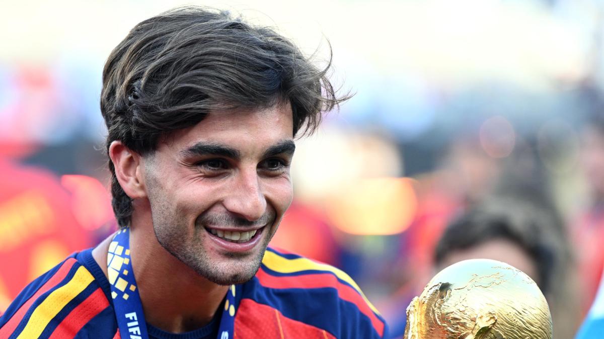 Ferran Torres e l'amore per i cani, una storia straordinaria di uno straordinario campione