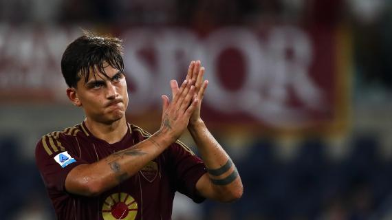 Dybala incontra i tifosi della Roma, cori e applausi per la Joya