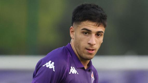 Primo set per la Fiorentina a Lecce, il punto del 6-0 arriva da Parisi. Primo gol in viola