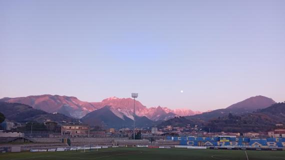 Serie B, Carrarese-Spezia: Sfida tra sogni playoff e promozione