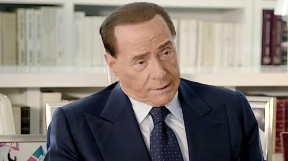 Berlusconi: "Napoli tra le migliori d'Europa. Kvaratskhelia è più completo di Leao"