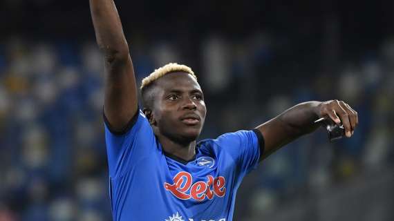 Il Napoli rimonta il Leicester, Il Mattino in apertura: "Osisupermhen"