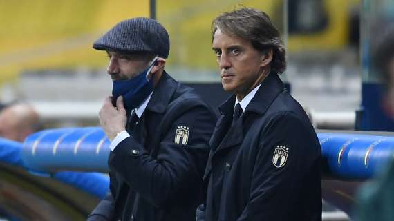 Mancini cambia mezza squadra. Corriere della Sera titola: "Italia, la pista bulgara"