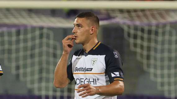 Le probabili formazioni di Lecce-Salernitana: Krstovic guida l'attacco dei salentini