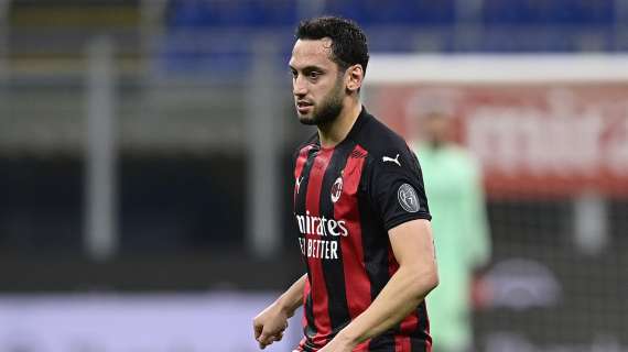 Milan, Calhanoglu poco convinto dal Qatar: il turco è pronto a restare rossonero