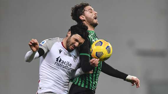 Bologna rosso di rabbia: 1-1 in casa del Sassuolo, ma pesa l'espulsione di Hickey
