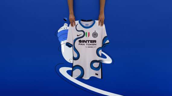 FOTO - Inter, svelata la divisa bianca da trasferta per il 2021-22: "The new skin of an icon"