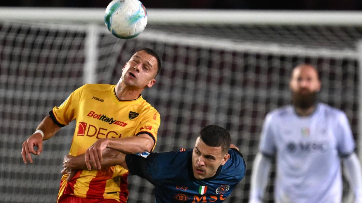 Lecce-Parma, le probabili formazioni: Stulic favorito su Camarda, torna Delprato