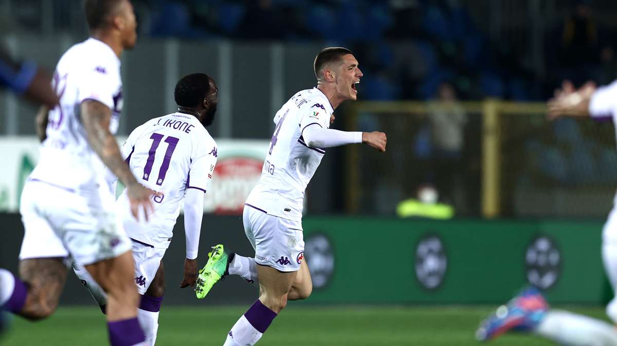 Impresa viola a Bergamo, nel segno di Piatek e Italiano. In semifinale c'è la Juve del grande ex