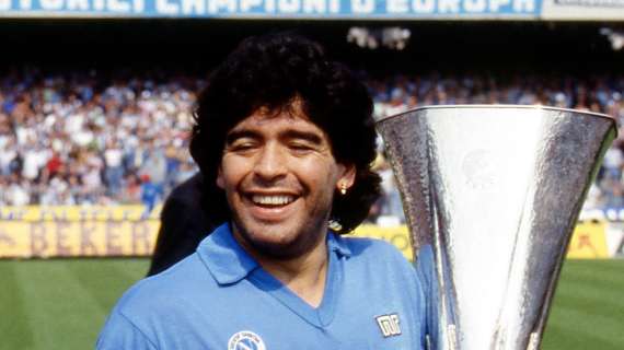 Addio Maradona, a Napoli bandiere a mezz'asta e minuto di silenzio il giorno dei funerali
