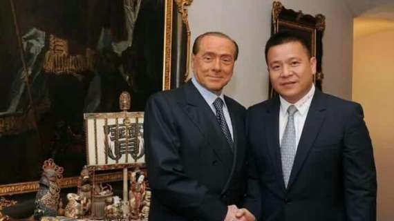 Berlusconi e la cessione a Mr. Li: "Fu una necessità, lui sembrava deciso"