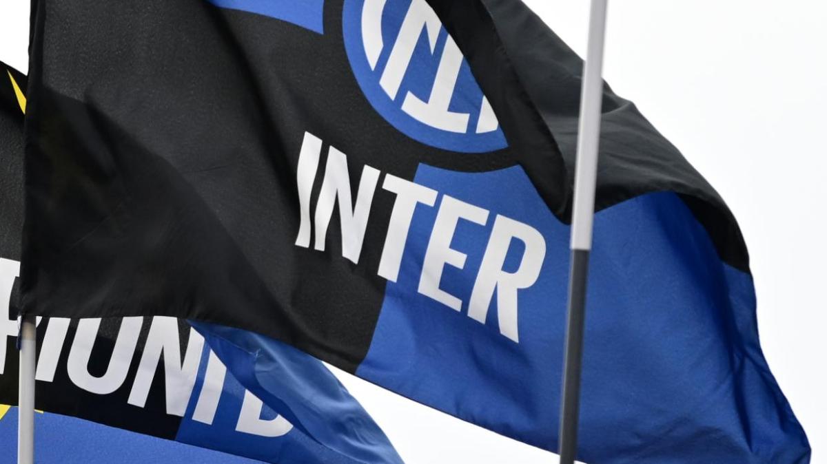 L'Inter rivela la sua terza maglia. E farà subito il suo esordio stasera con l'Udinese