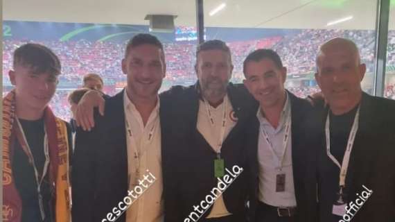 FOTO - Totti a Tirana per Roma-Feyenoord: assisterà al match con Di Biagio e Candela