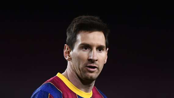 Messi: "A 14 mi spaccarono uno zigomo e giocai con una maschera di Puyol. Ma..."