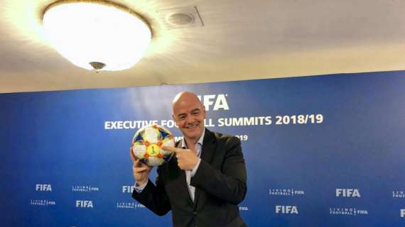 FIFA, Infantino sul VAR: "Più vicini alla perfezione. Ma abbassiamo i toni"