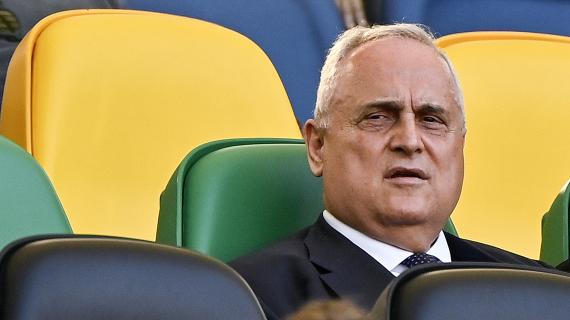 Striscione contro Lotito a Roma. Fonti vicine al presidente: "Gesto che distrae da fallimento altrui"