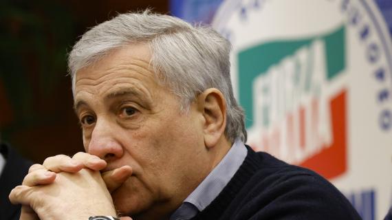 Tajani: "Maignan ha fatto bene, si può criticare qualche giocatore ma il razzismo è da cretini'