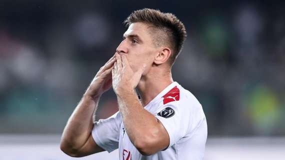 Milan espugna Verona, ma che fatica: 1-0, decide Piatek. Espulso Calabria