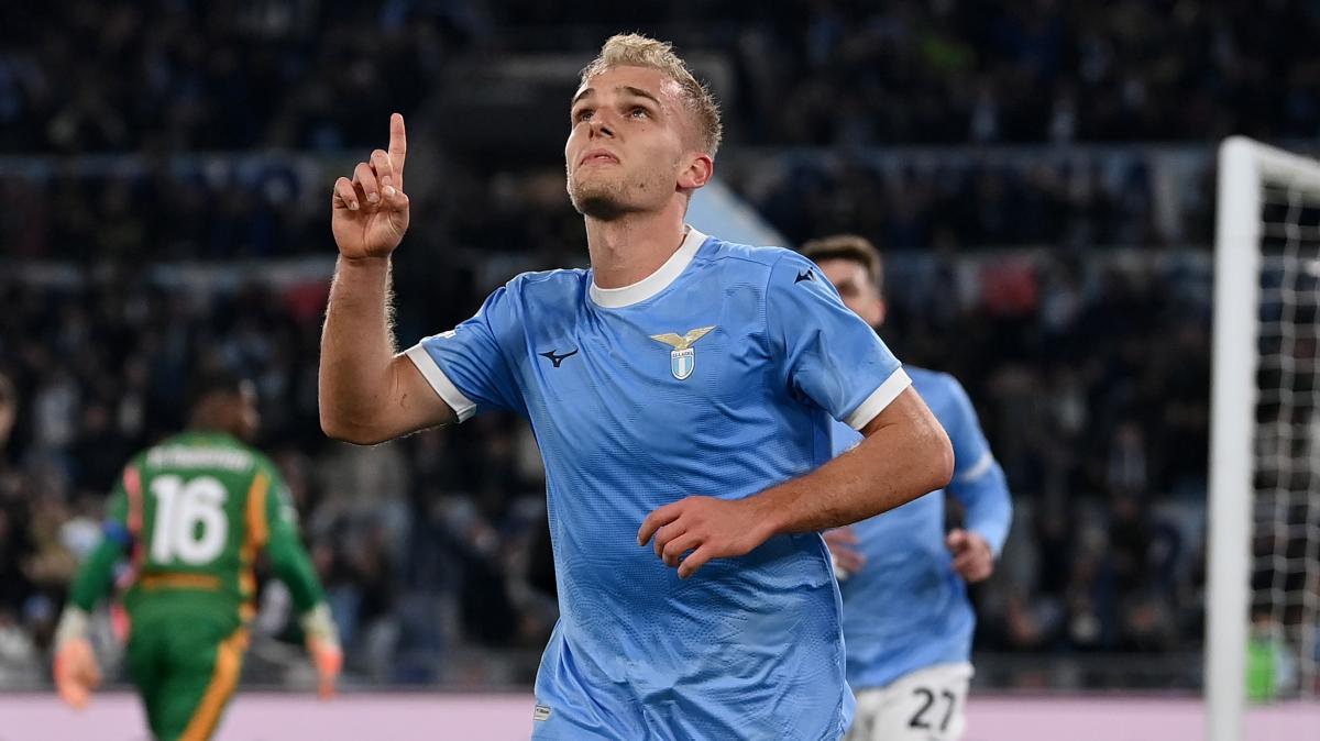 Gran contropiede della Lazio, Isaksen pareggia i conti a Cremona al 53'