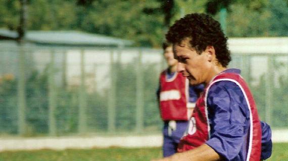21 settembre 1986, Roberto Baggio esordisce in Serie A. Con la maglia della Fiorentina