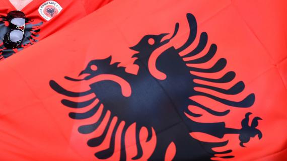 Qual. Euro 2024, gruppo E: un gol per tempo, l'Albania supera la Polonia e guida il girone