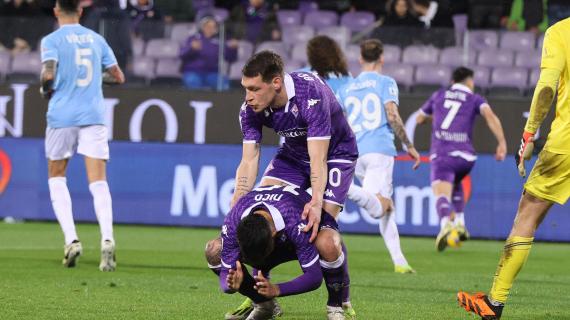 La miglior Fiorentina del 2024 batte la Lazio e la sfortuna. Quattro pali, tre punti e sorpasso