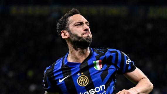 Calhanoglu a Lautaro: "Un vero leader resta accanto ai compagni, non cerca il colpevole"