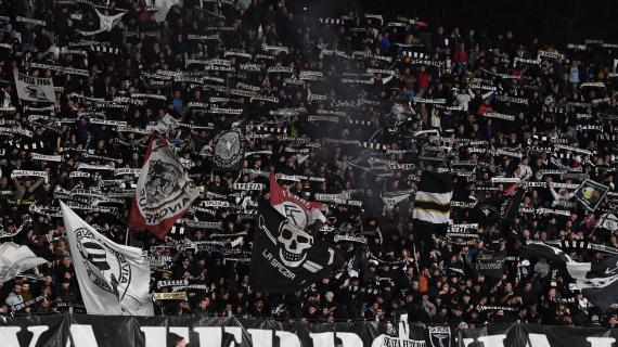 Febbre da derby alla Spezia: Curva Ferrovia esaurita in meno di un'ora