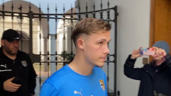 Parma, ecco Ondrejka: il calciatore ha iniziato le visite mediche. Le immagini