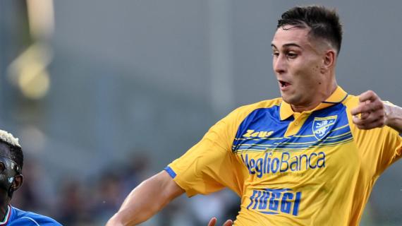 La Cremonese spinge per Monterisi: il centrale del Frosinone è più vicino