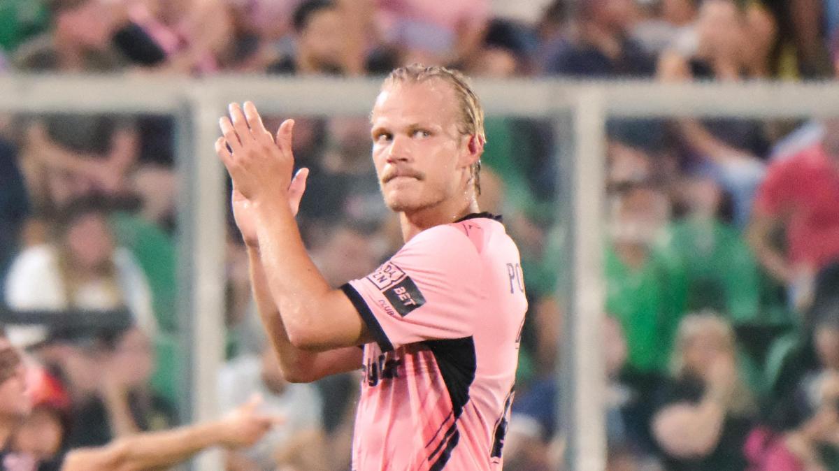 Palermo-Mantova 5-2, le pagelle: Pohjanpalo-Johnsen show, Castellini da film horror