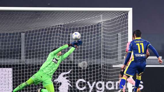 Fotonotizia - Favilli punisce la Juventus: il gol del vantaggio dell'Hellas Verona