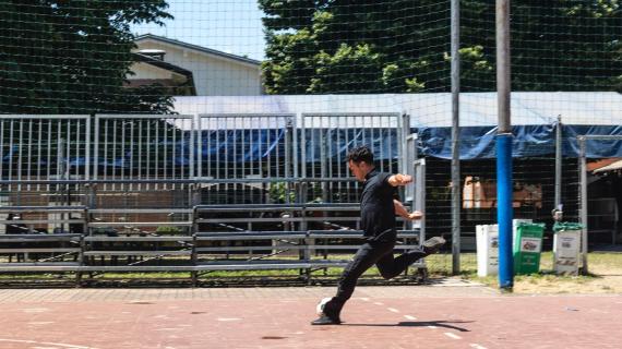 Prete e goleador, don Francesco gioca e segna in Promozione. Succede nel Reggiano