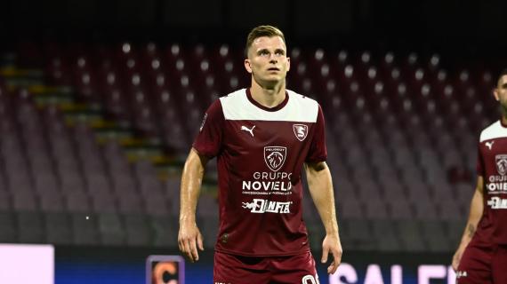 Salernitana, c'è l'accordo per la risoluzione del contratto del centrocampista Legowski