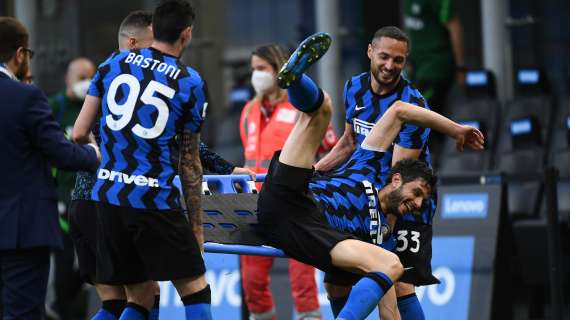 Inter, al fischio finale esplode la festa Scudetto: "I campioni dell'Italia siamo noi"
