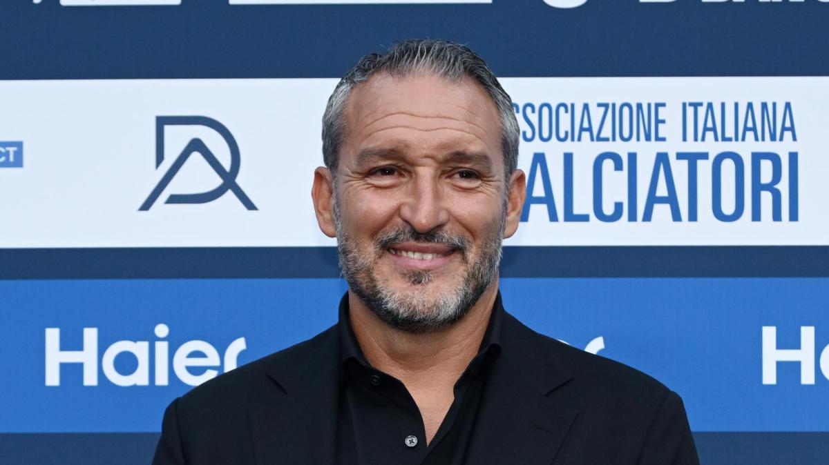 Zambrotta crede a Mancini: "Bello che abbia parlato di vincere subito con l'Italia"