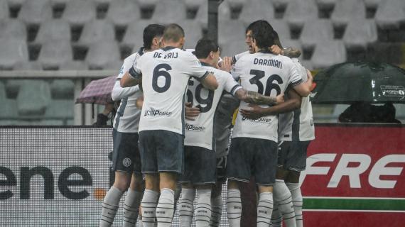 Lotta Scudetto di nuovo aperta. Tuttosport: "Ahi NapolI! Il flop Toro rilancia l'Inter"
