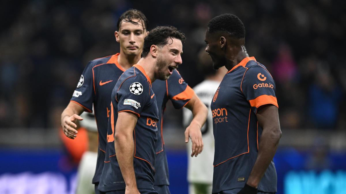 Primo posto a quota 12, il Corriere dello Sport in prima pagina: "Ipoteca Inter"